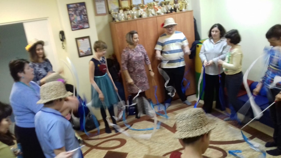 Праздник осени в группе по программе арт-терапии